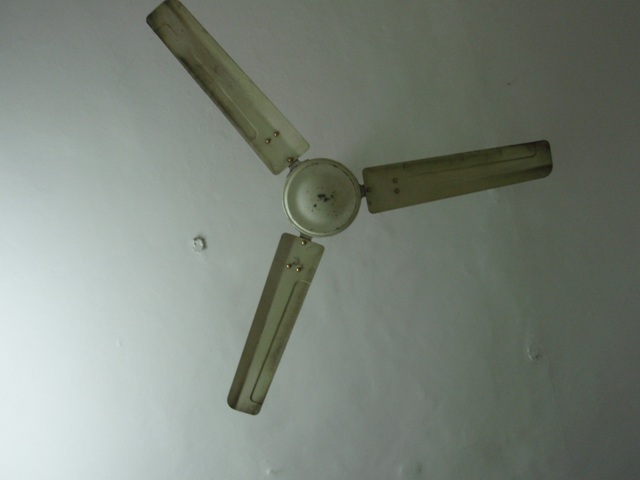インドで泊まった宿屋の扇風機