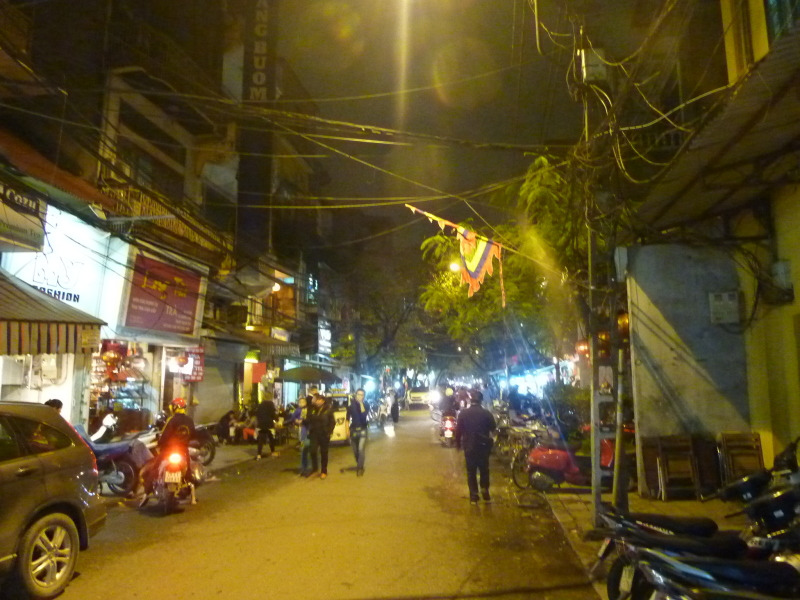 ベトナムの夜の街並み2