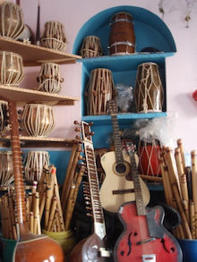 インドの楽器屋